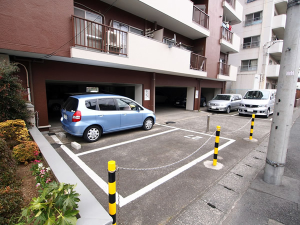 第1八王子ハイツの外観