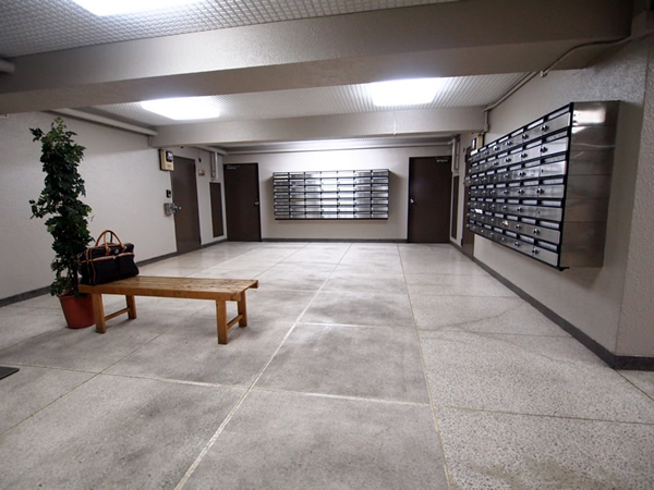 第1八王子ハイツの外観