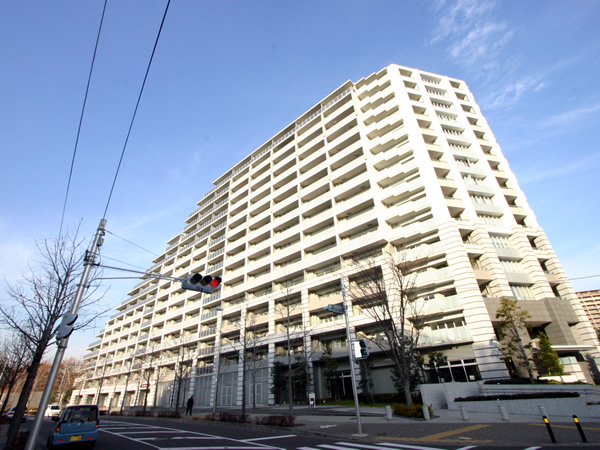 プライムアリーナ新百合ヶ丘ライトウイングの外観