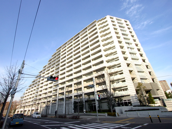 プライムアリーナ新百合ヶ丘ライトウイングの外観