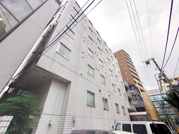 ホテルリステル新宿の外観