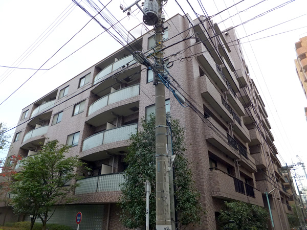 クレッセント青葉台の外観