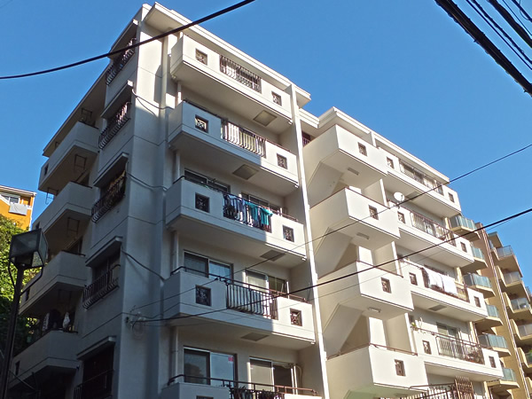 藤和横浜台町コープの外観