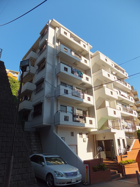 藤和横浜台町コープの外観