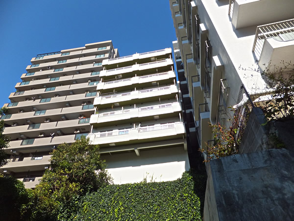 ダイアパレス台町の外観