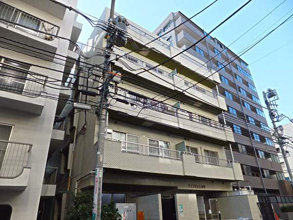 ダイアパレス台町の外観