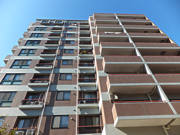 アルス横浜台町の外観