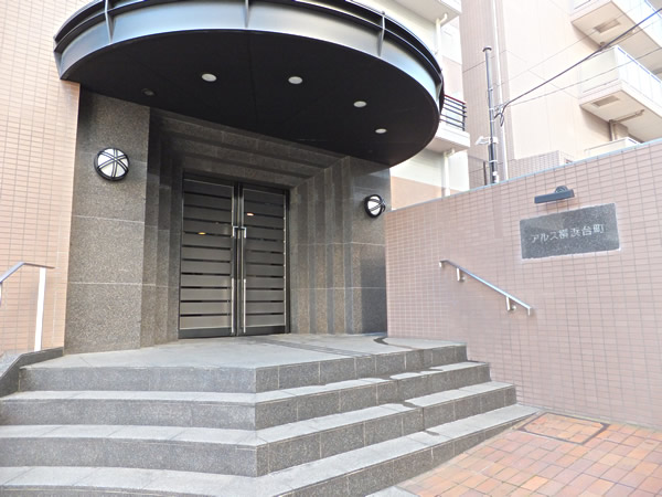 アルス横浜台町の外観