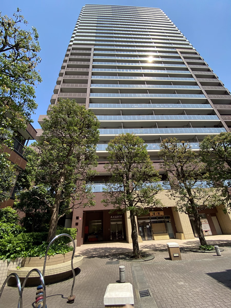 ライオンズステージ府中シティタワーの外観