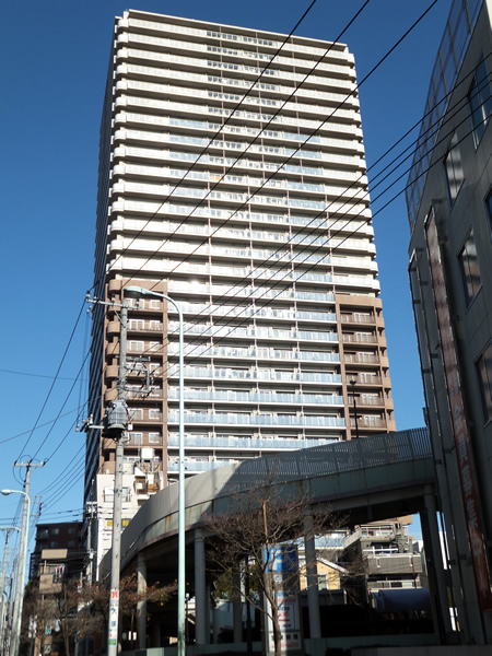 ライオンズステージ府中シティタワーの外観