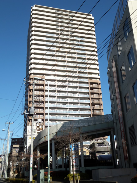 ライオンズステージ府中シティタワーの外観