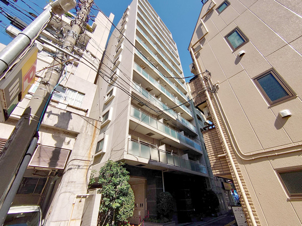 グランアビテ四谷3丁目ステーションフロントの外観