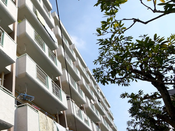 トマス本八幡の外観