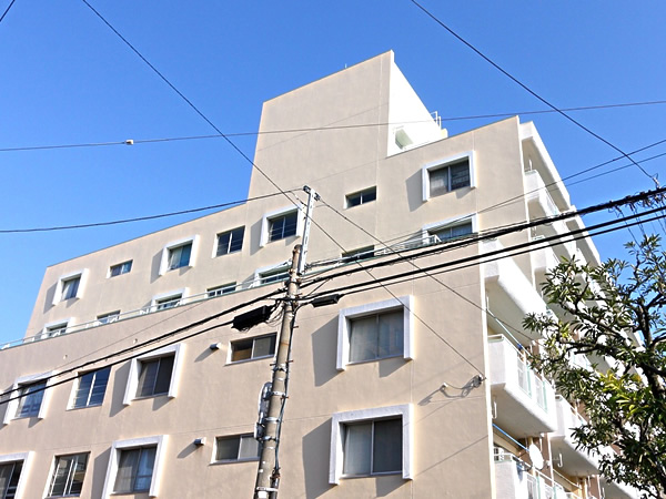 トマス本八幡の外観