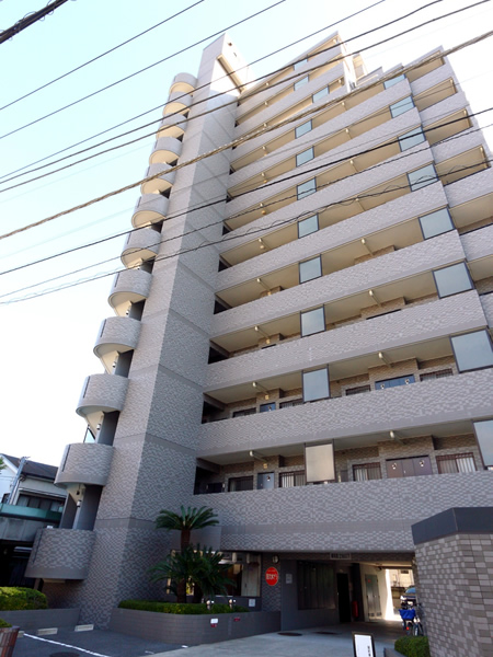 ローズガーデン本八幡1番館の外観