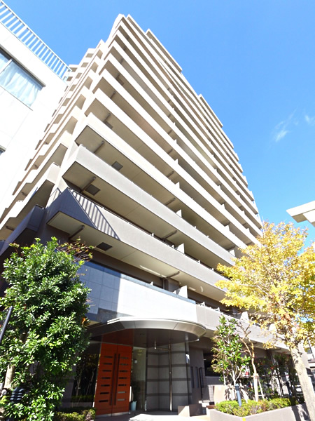 ディアステージ本八幡の外観