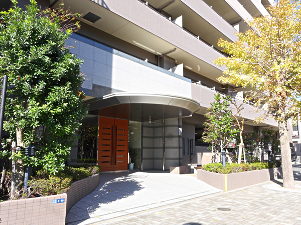 ディアステージ本八幡の外観