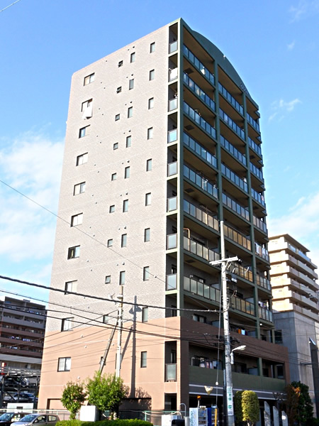 ダイアパレス本八幡2番館の外観