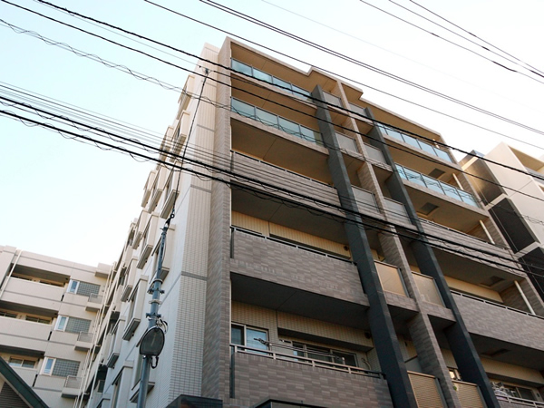 セーシェル本八幡の外観