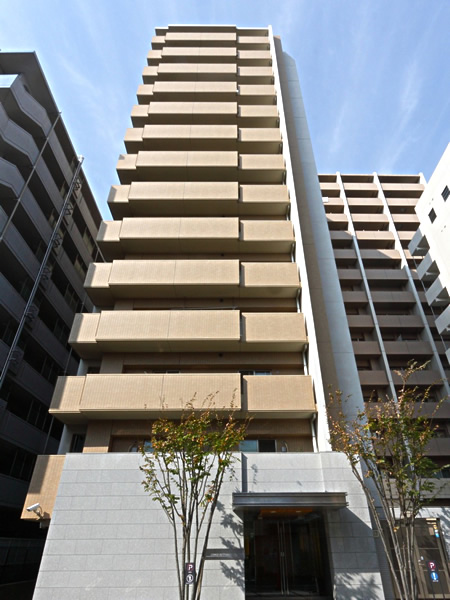 コスモ本八幡ブライトエアーの外観