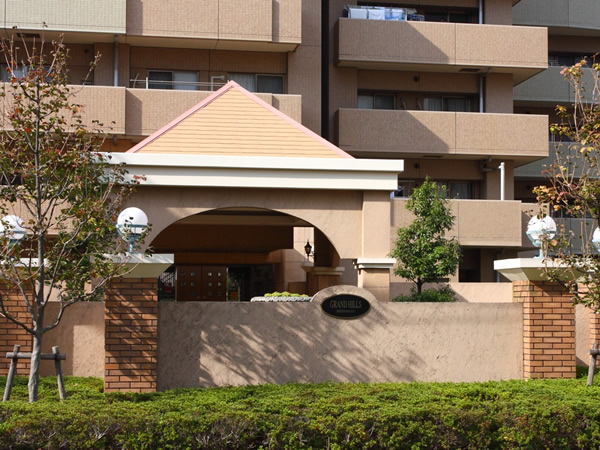 グランヒルズ本八幡の外観