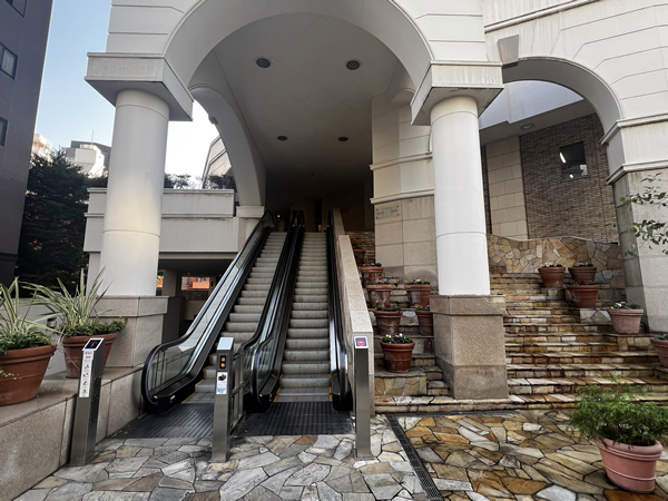 セントラルレジデンス新宿シティタワーの外観