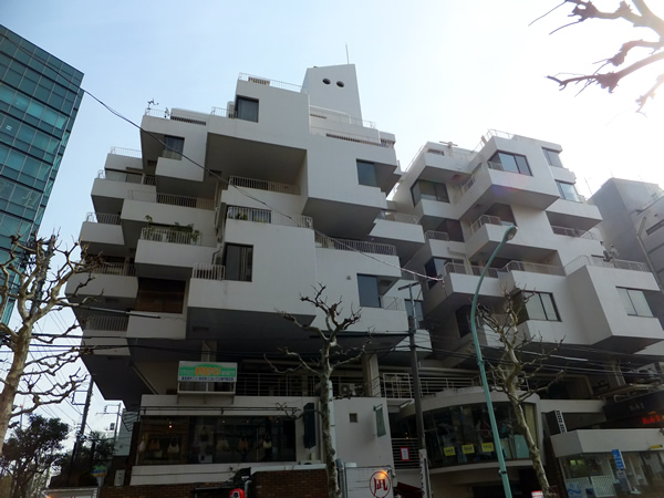 常盤松ロイアルハイツの外観