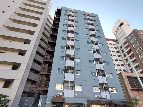 ニューライフ新宿東の外観