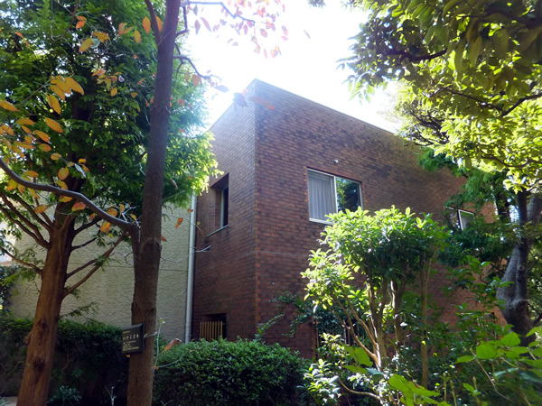 大倉山ヒルタウン５号館の外観