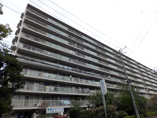 大倉山ハイム1号棟の外観