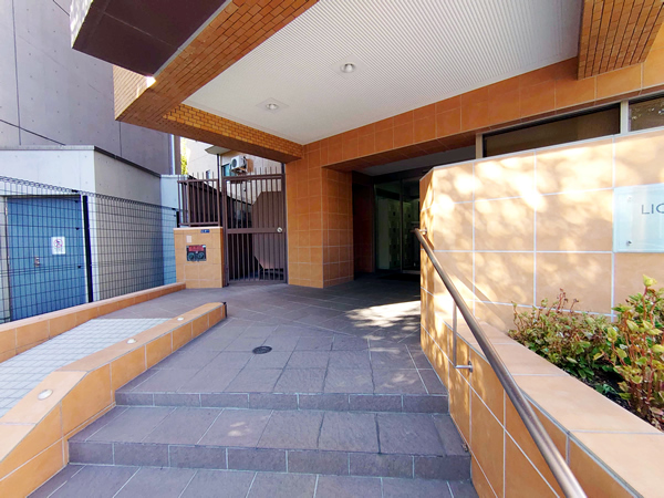 ライオンズガーデン新宿の外観