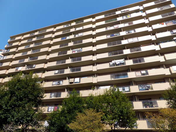 港北ガーデンヒルズB棟の外観