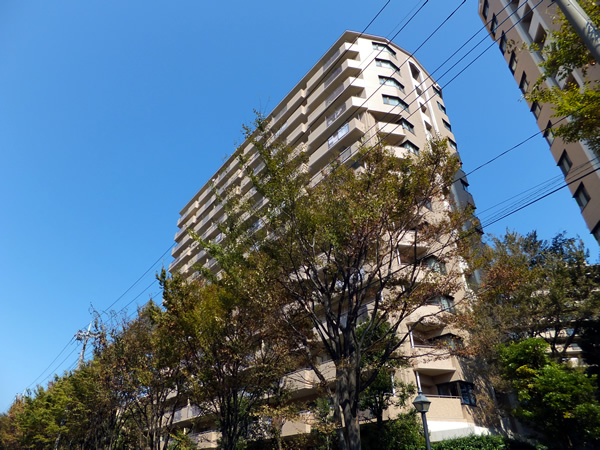 港北ガーデンヒルズＤ棟の外観