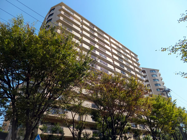 港北ガーデンヒルズＤ棟の外観