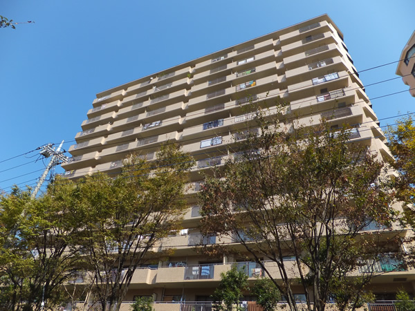 港北ガーデンヒルズＤ棟の外観