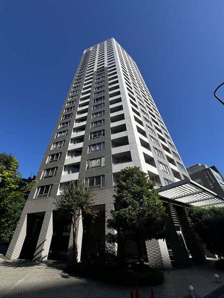 新宿アインスタワーの外観