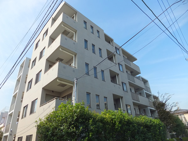 ヒルズ池尻東山公園の外観