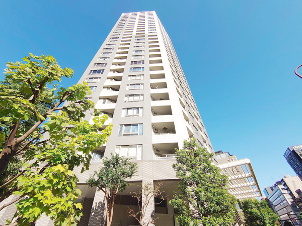 新宿アインスタワーの外観