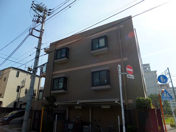 中銀池尻マンシオンの外観