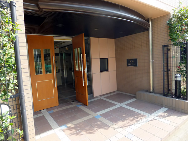 中銀池尻マンシオンの外観