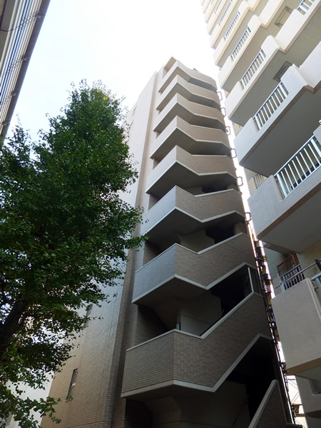 ロアール池尻大橋の外観