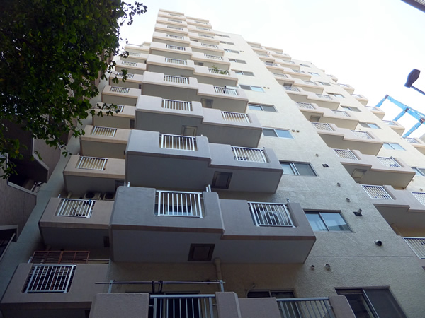 マンション池尻の外観