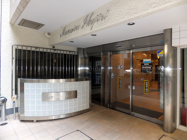 マンション池尻の外観