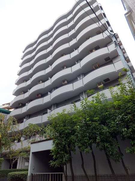 ラウム横浜台町の外観