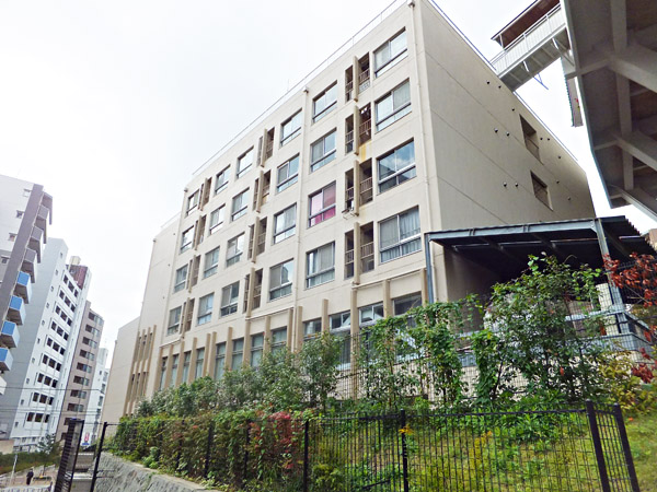 フジタハイツ横浜の外観