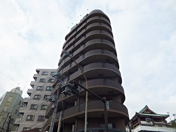 グリフィン横浜グランステージの外観