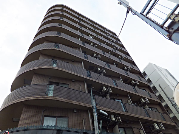 グリフィン横浜グランステージの外観