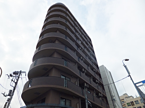 グリフィン横浜グランステージの外観