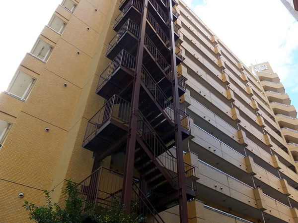 ライオンズプラザ池尻大橋の外観