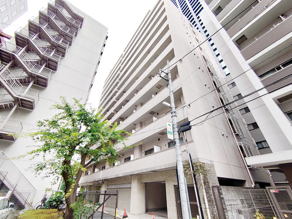 エスコート西新宿の外観